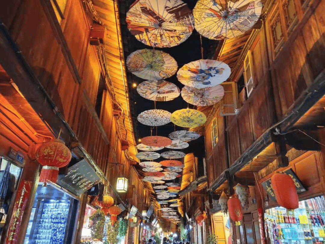 古镇普达措-虎跳峡-S湾-喜洲古镇-白水台6天深度游（2-7）小团AG旗舰厅网站【漫游滇西北6天】大理-丽江-泸沽湖-香格里拉-沙溪(图8)